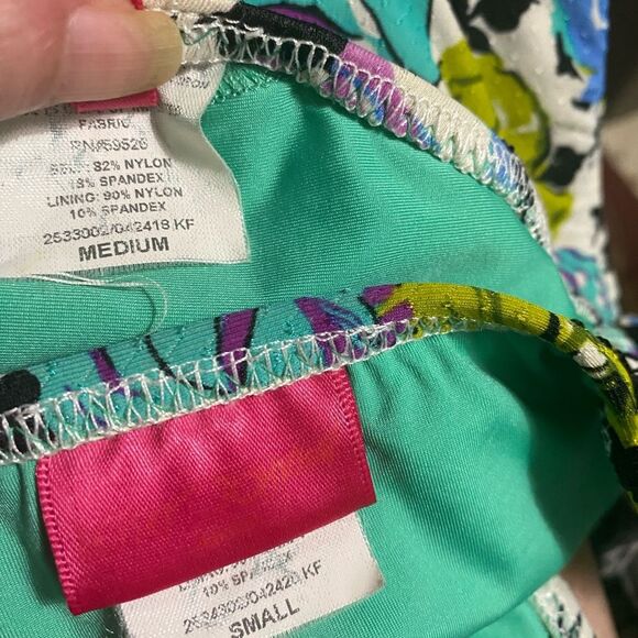 Y2K Betsey Johnson Petal Pusher Bikini Dark Floral Hipster Bottom Size Medium - Picture 10 of 12